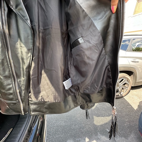 Off-White edgy stripped jacket - Picture 9 of 12